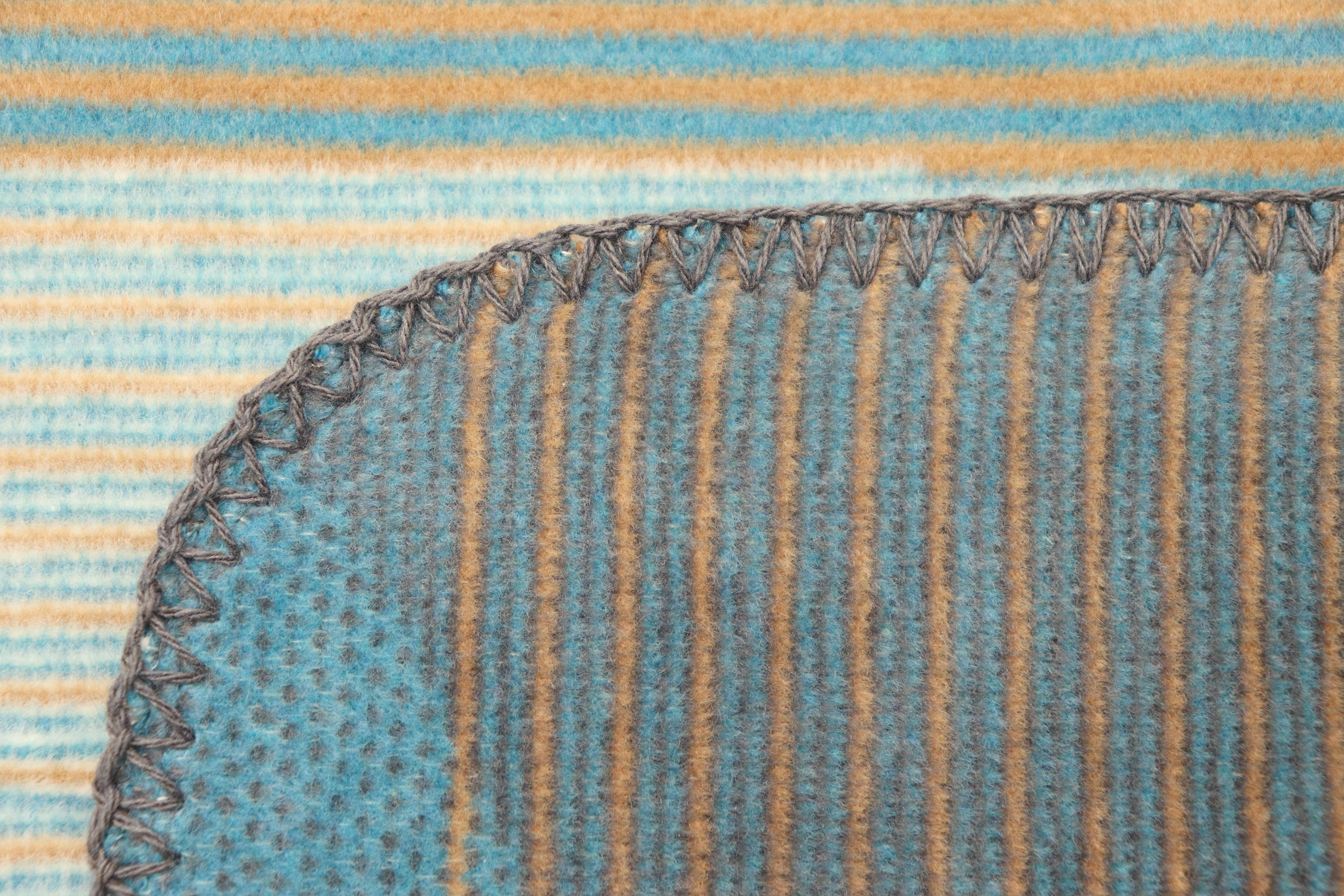 Wohndecke Nordic Flow Nahaufnahme Einfassung