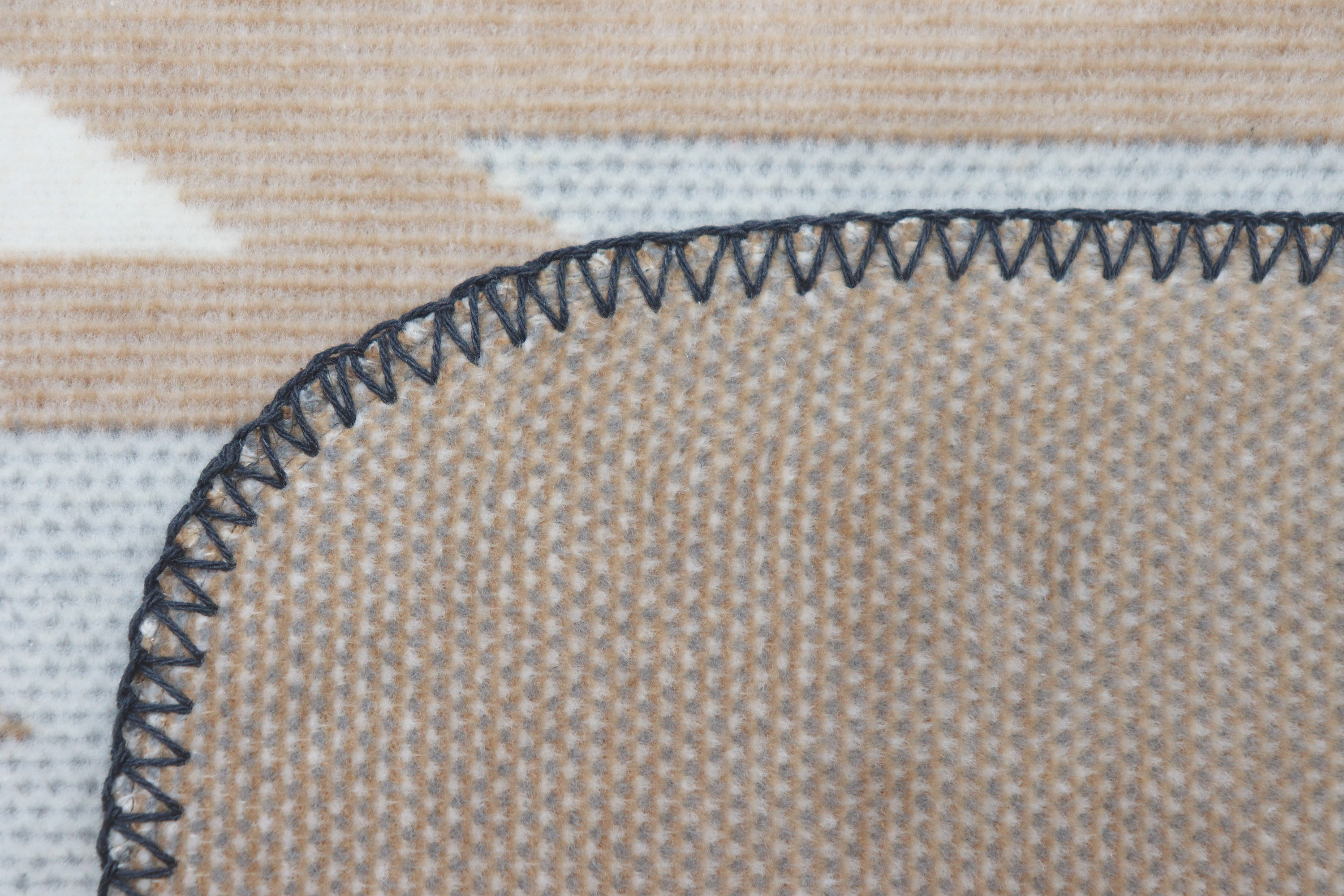 Kuscheldecke Pure Ethno Nahaufnahme Einfassung